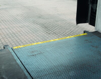 MUSTER: Bedruckte Bodenmarkierung "Achtung Rampe" BM-050-6, antirutsch 50 mm 600mm